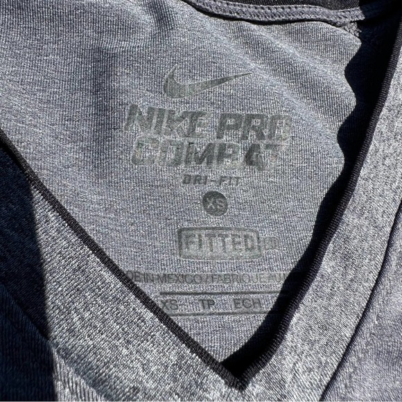 Nike Pro Combat Dri Fit T Shirt Womens Fitted Lightweight Gray Extra Small - Picture 10 of 10